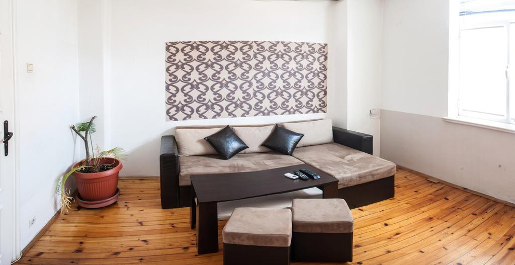 Sofia Central Guest Rooms Room photo